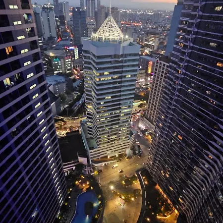 Awesome Value, Great Location Apartment
