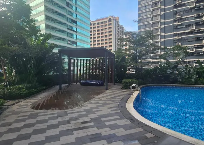 Awesome Value, Great Location Apartment